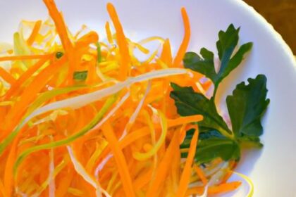 Crisp & Tangy: The Art of Vietnamese Pickled Daikon-Carrot