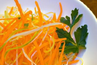Crisp & Tangy: The Art of Vietnamese Pickled Daikon-Carrot