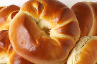 Discover the Secrets of an Authentic Czech Kolache Recipe
